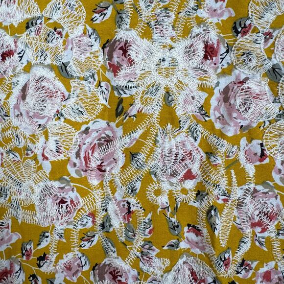 Solitaire Boho Floral Embroidered Tunic Blouse Crew Neck 3/4 Bell Sleeve Size M - Picture 2 of 8